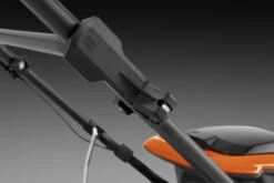 Husqvarna LB 144i Cordless Mulch Lawn Mower 44cm 11 Husqvarna LB 144i Cordless Mulch Lawn Mower 44cm -Cheap Blade Spray Store QE 604856