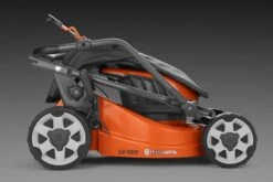 Husqvarna LC 137i Cordless Lawn Mower 37.5cm -Cheap Blade Spray Store XD 317127