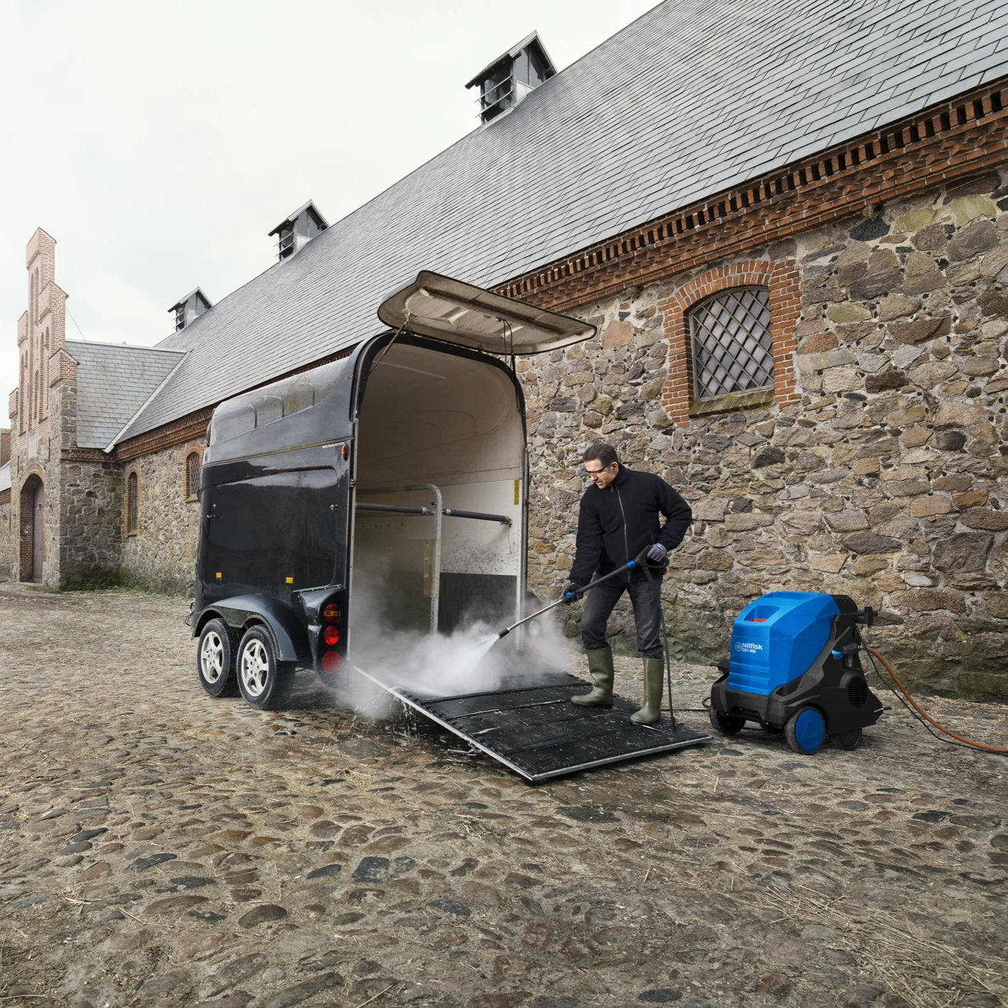 Nilfisk MH 3M-100/600 Hot Water Pressure Washer 7 Nilfisk MH 3M-100/600 Hot Water Pressure Washer - Image 5