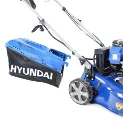 Hyundai HYM430SPE Self-Propelled Petrol Lawn Mower 42cm -Cheap Blade Spray Store hym430spe 9 74418