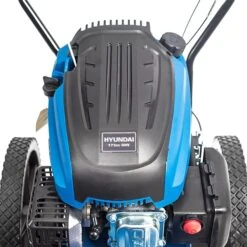 Hyundai HYYW70 Petrol Power Weeder On Wheels 18 Hyundai HYYW70 Petrol Power Weeder On Wheels -Cheap Blade Spray Store hyw70 05 1 75438