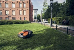 Husqvarna Automower 520 EPOS Robotic Lawn Mower 7 Husqvarna Automower 520 EPOS Robotic Lawn Mower -Cheap Blade Spray Store jv 526380